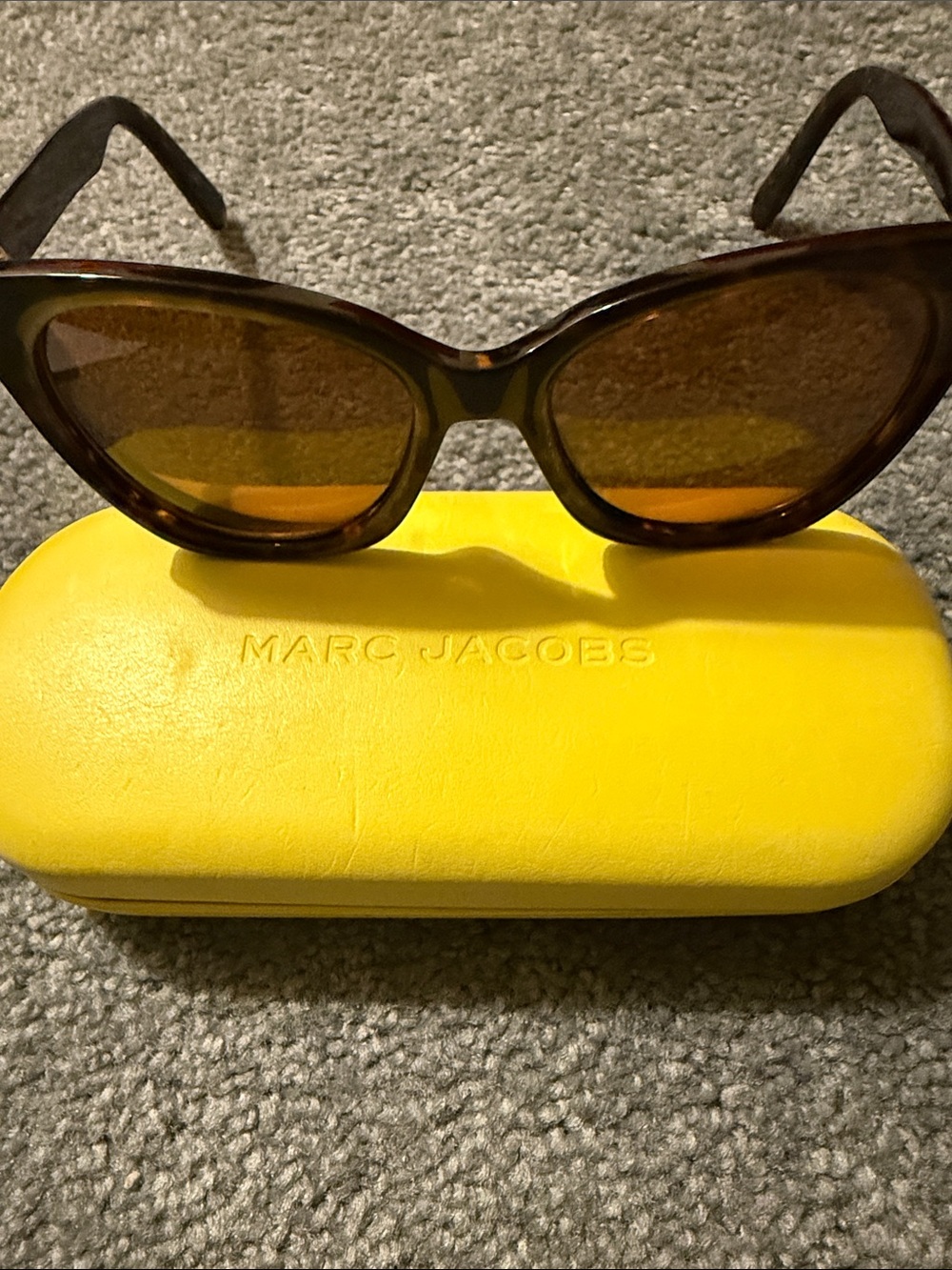 Marc Jacobs Tortoiseshell Cat-Eye Sunglasses with Brown Lenses